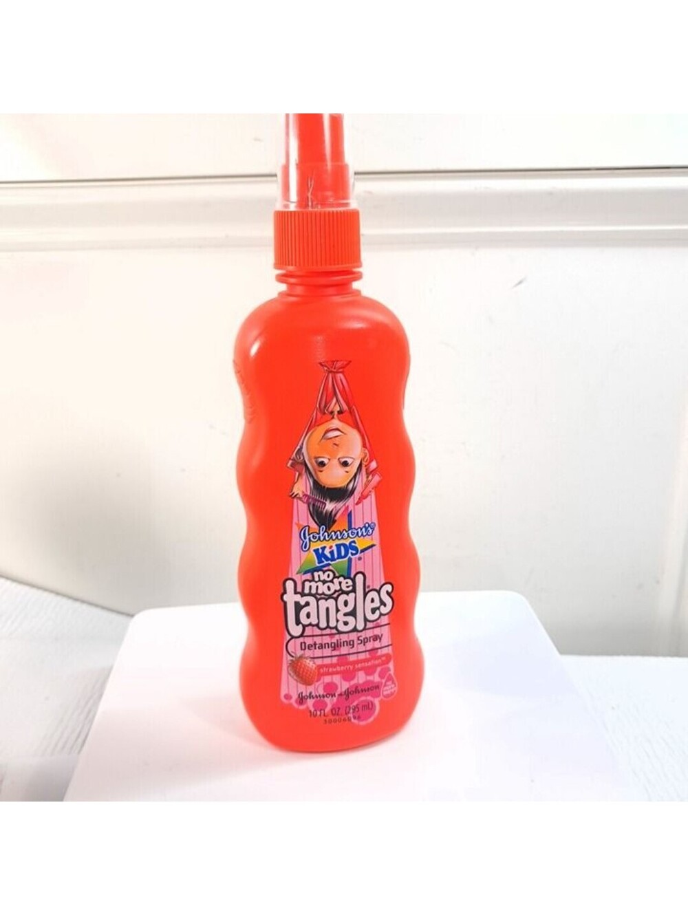 Johnson's Kids NO MORE TANGLES Spray STRAWBERRY SENSATION 10oz kids hair READ